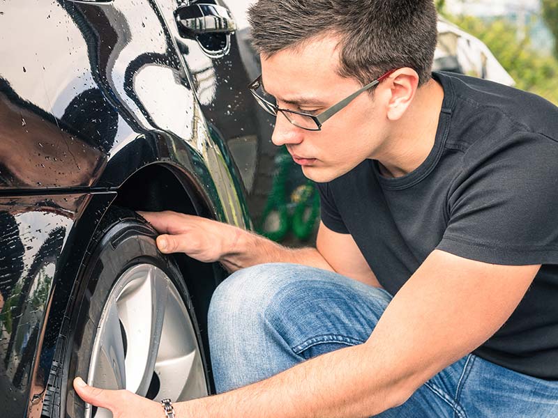 (一)行車前檢查及起駛前動作